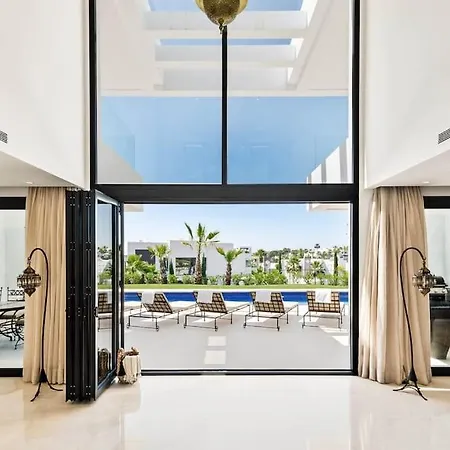 Вилла V - Chic 6-bedroom In Olivos, Марбелья