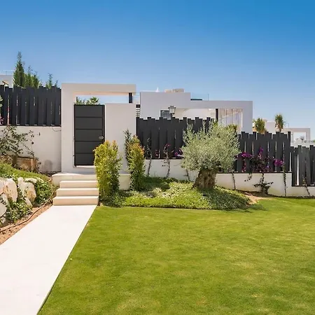 V - Chic 6-bedroom In Olivos, ヴィラ